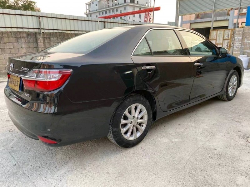 珠海17年丰田凯美瑞5