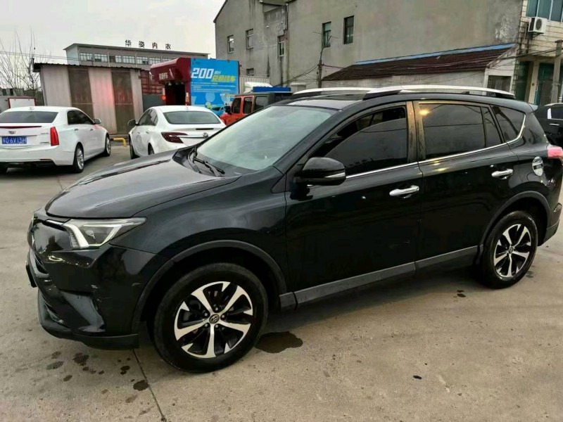 常州17年丰田RAV43
