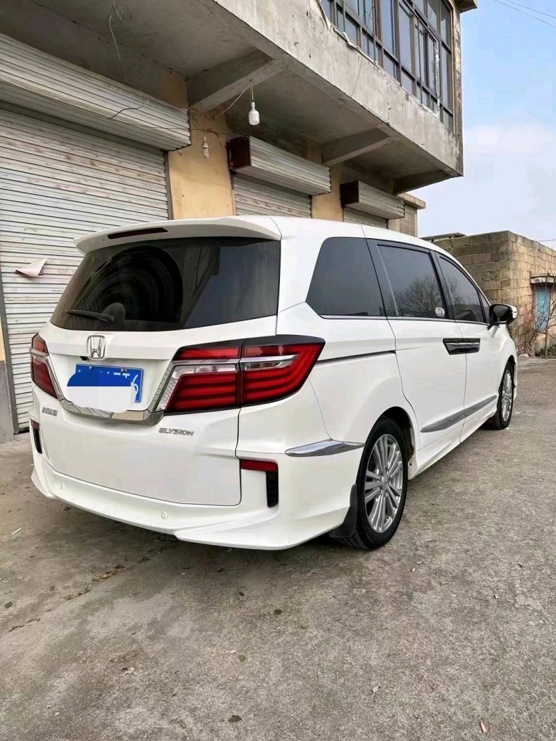 济南18年本田艾力绅4