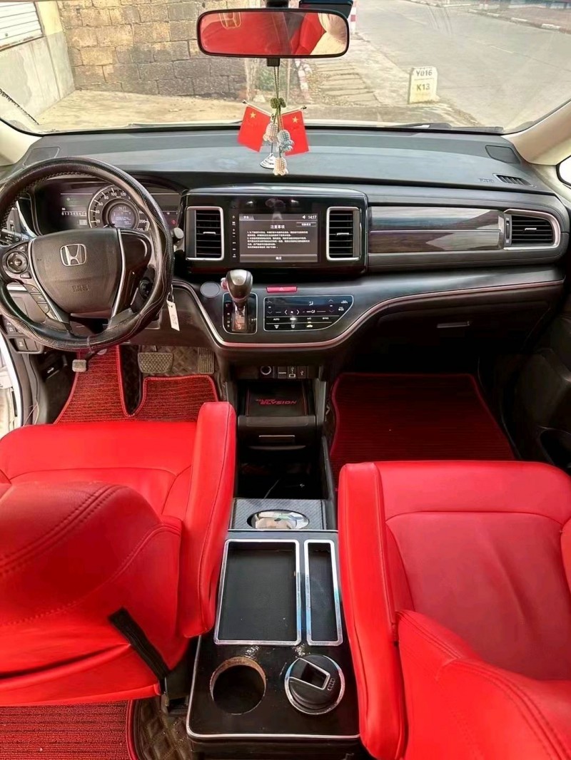 济南18年本田艾力绅8