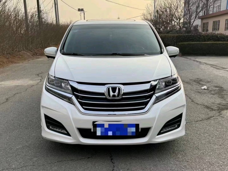 青岛17年本田艾力绅1