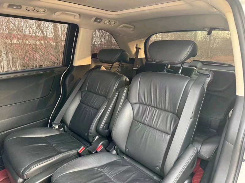 青岛17年本田艾力绅5