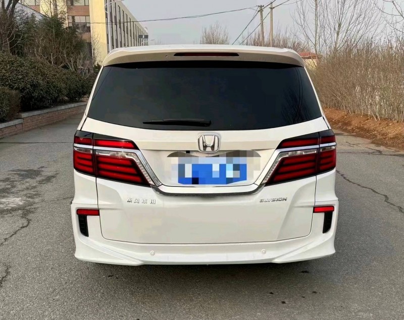 青岛17年本田艾力绅6