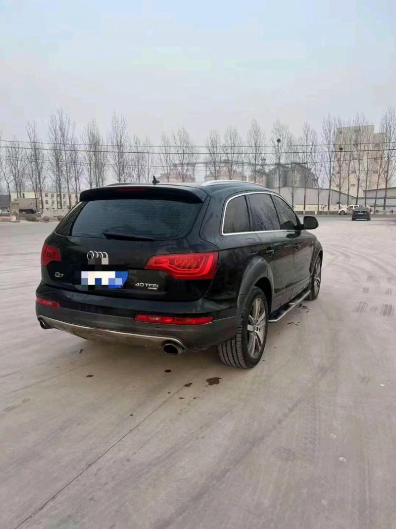 东营15年奥迪Q77
