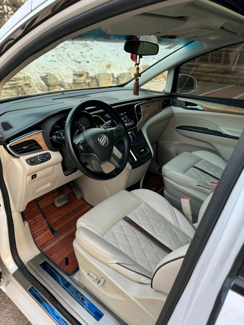 邢台19年别克GL84