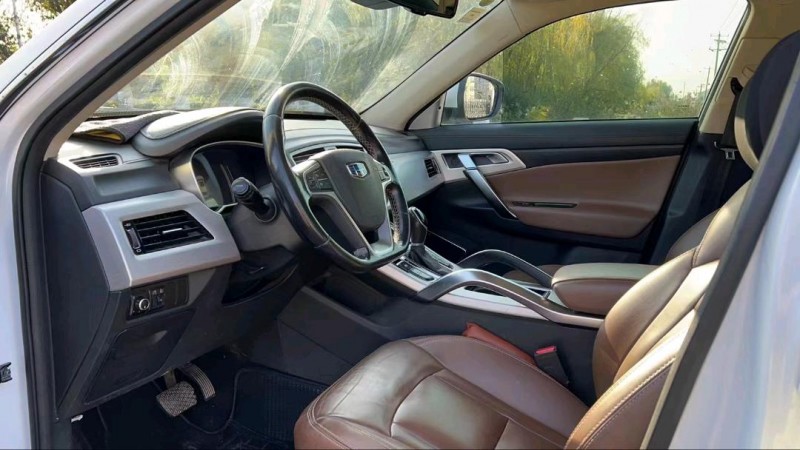 徐州17年吉利博越4