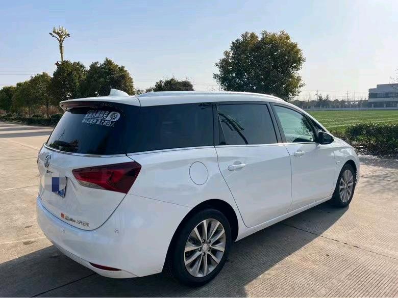 盐城23年别克GL64