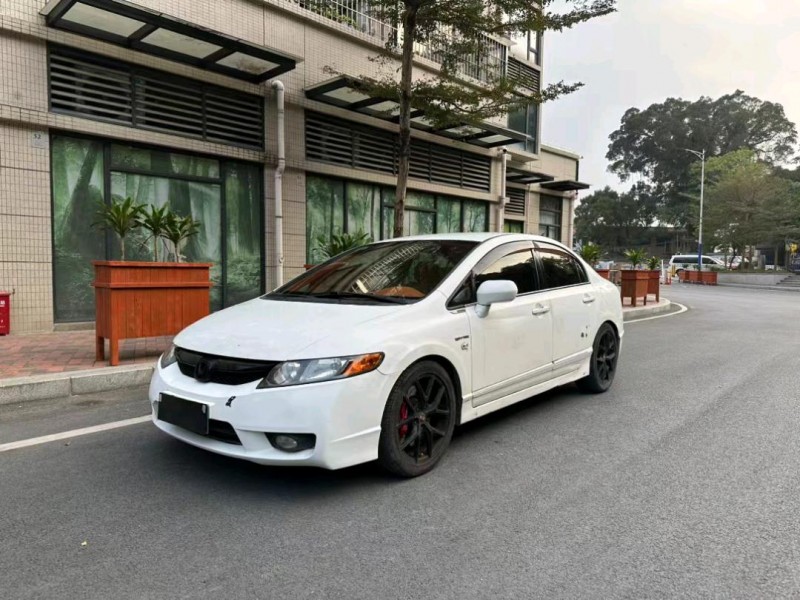 广州11年本田思域2