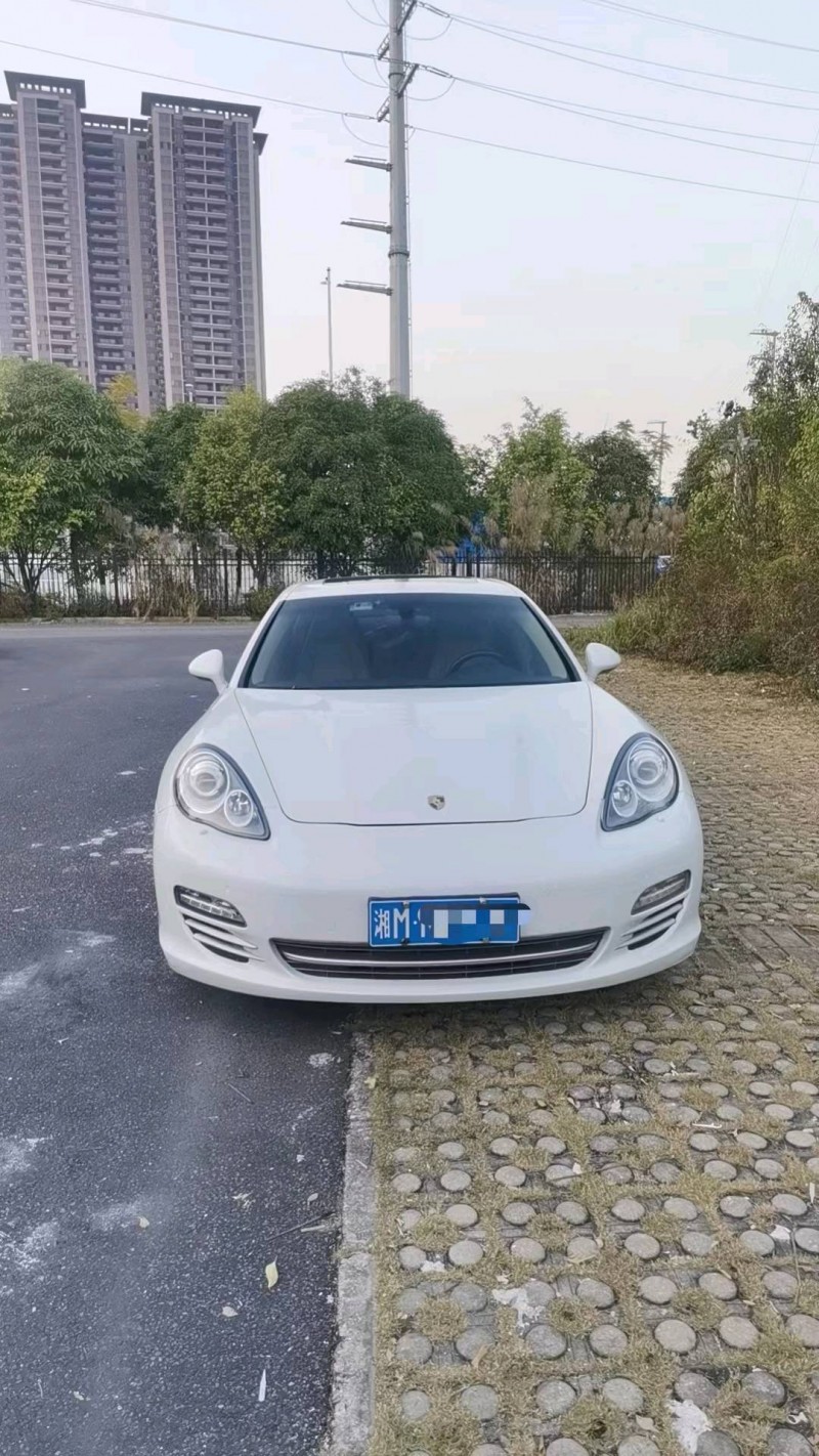長沙13年保時捷帕拉梅拉1
