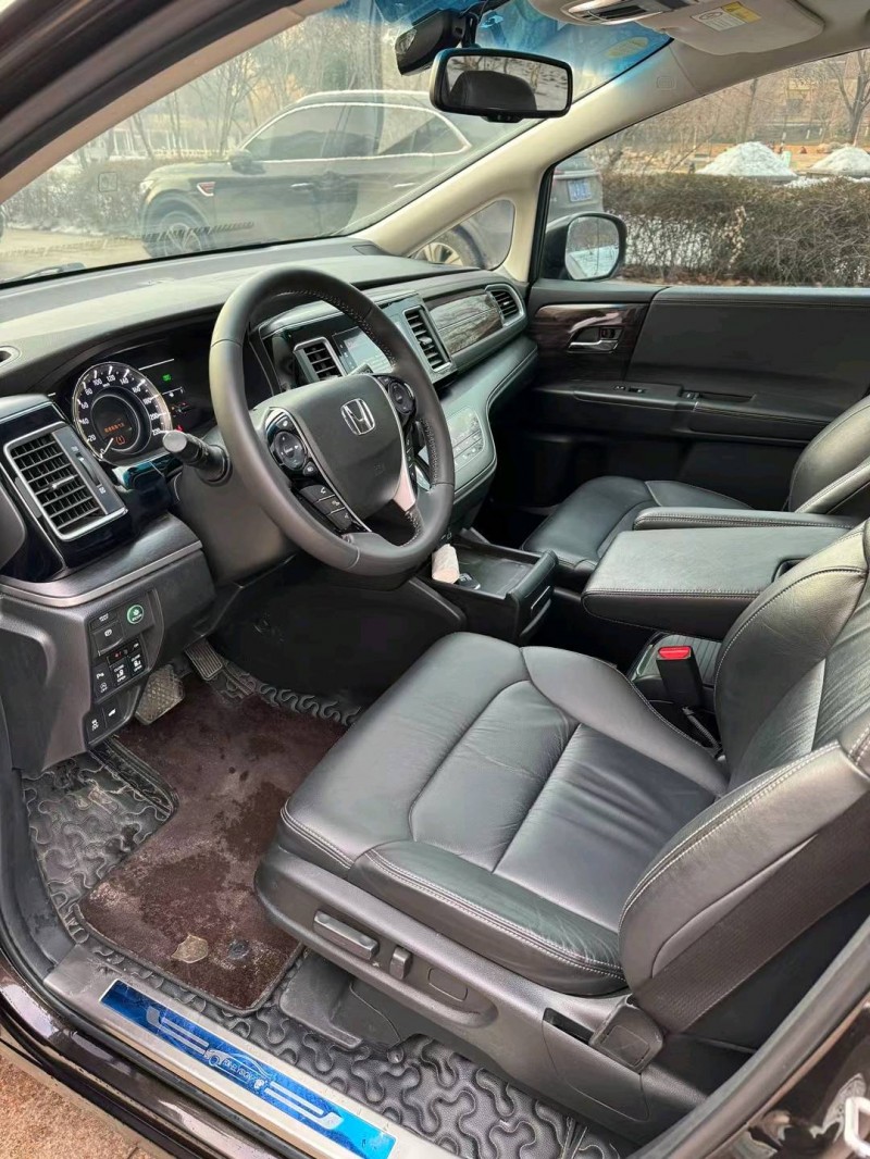 邢台18年本田艾力绅4