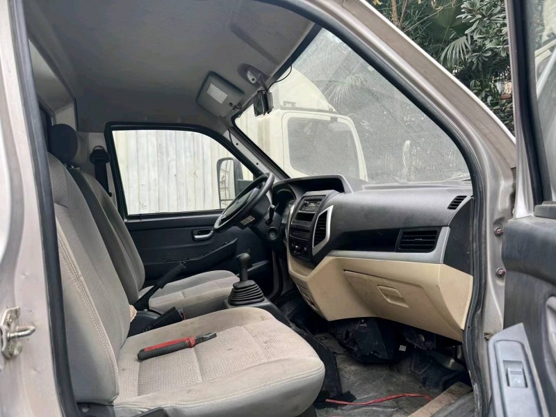 成都21年长安汽车跨越王2