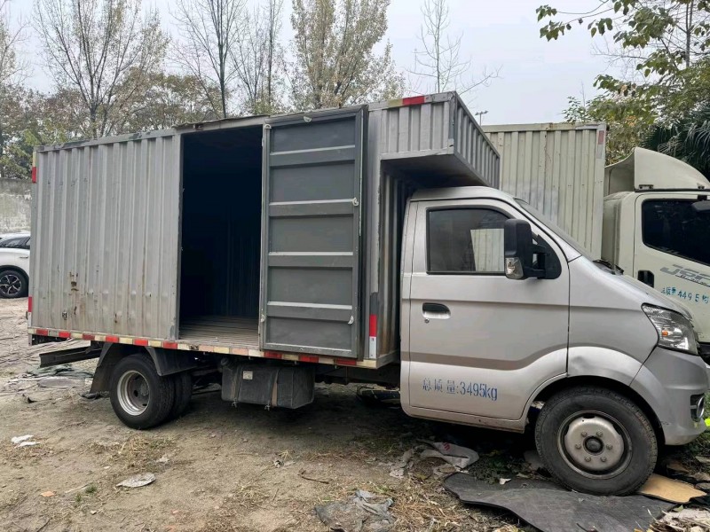 成都21年长安汽车跨越王3