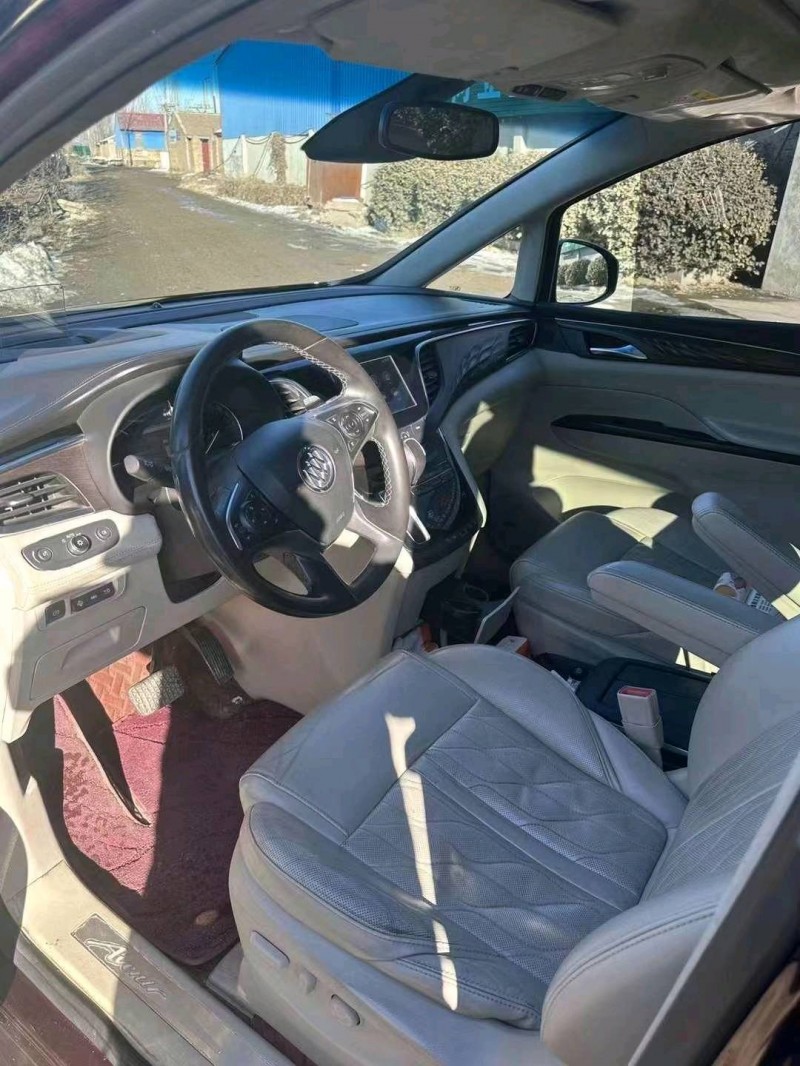 邢台17年别克艾维亚5