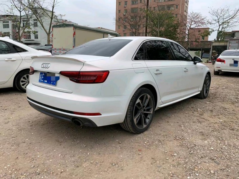 广州17年奥迪A4L8