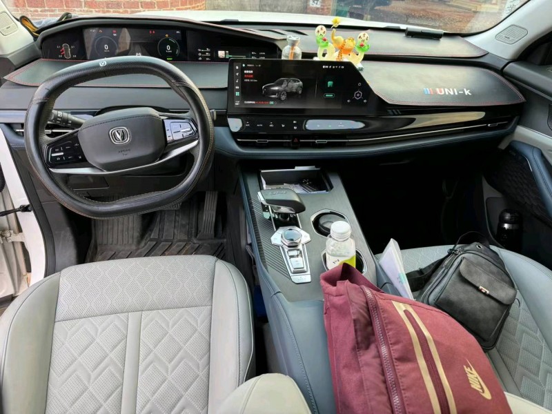 广州22年长安汽车UNI-K6