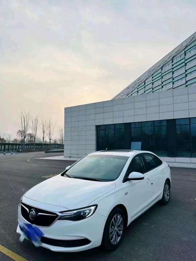 济宁23年别克英朗3