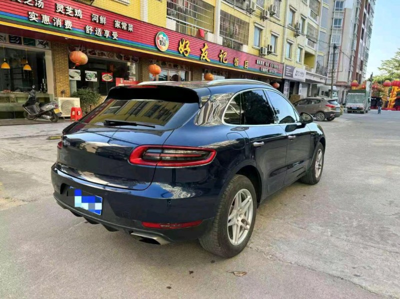 珠海17年保时捷Macan8