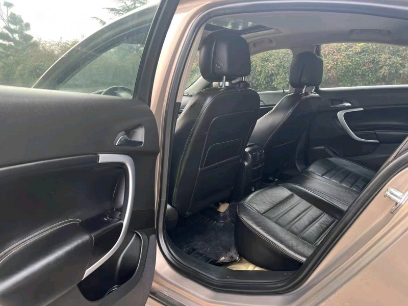 青岛14年别克君威6