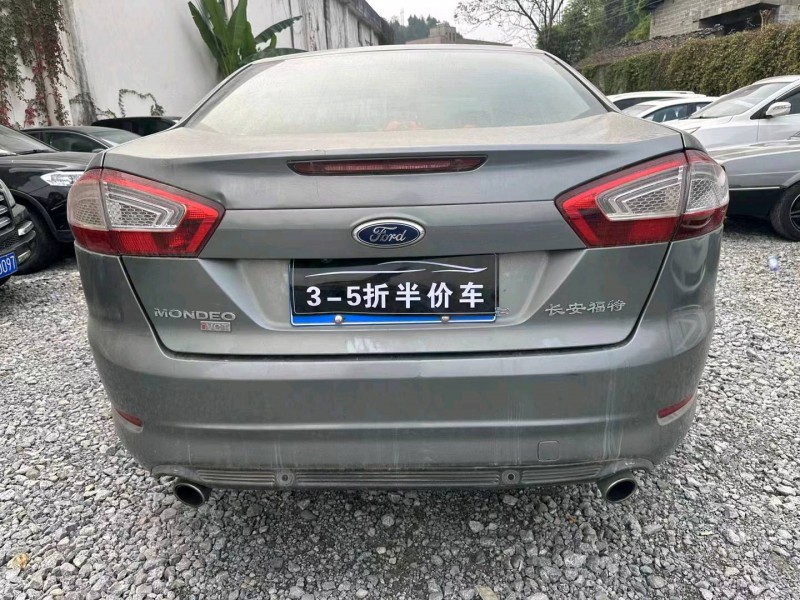 重庆12年福特蒙迪欧-致胜6