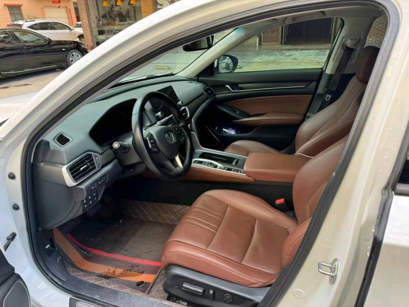 珠海20年本田雅阁8