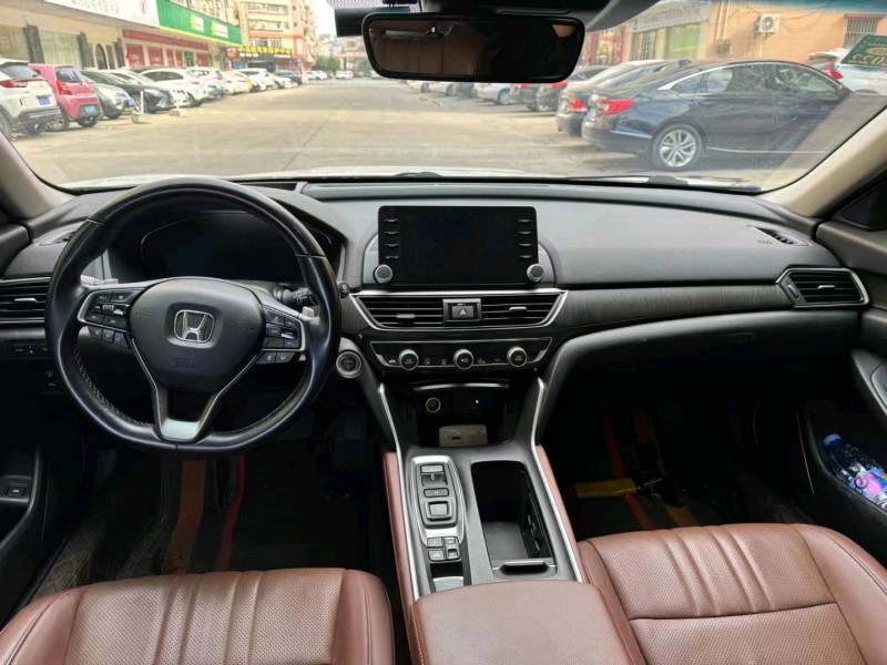 珠海20年本田雅阁9