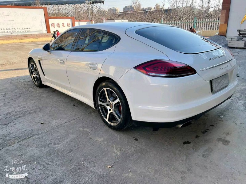 潍坊11年保时捷帕拉梅拉4