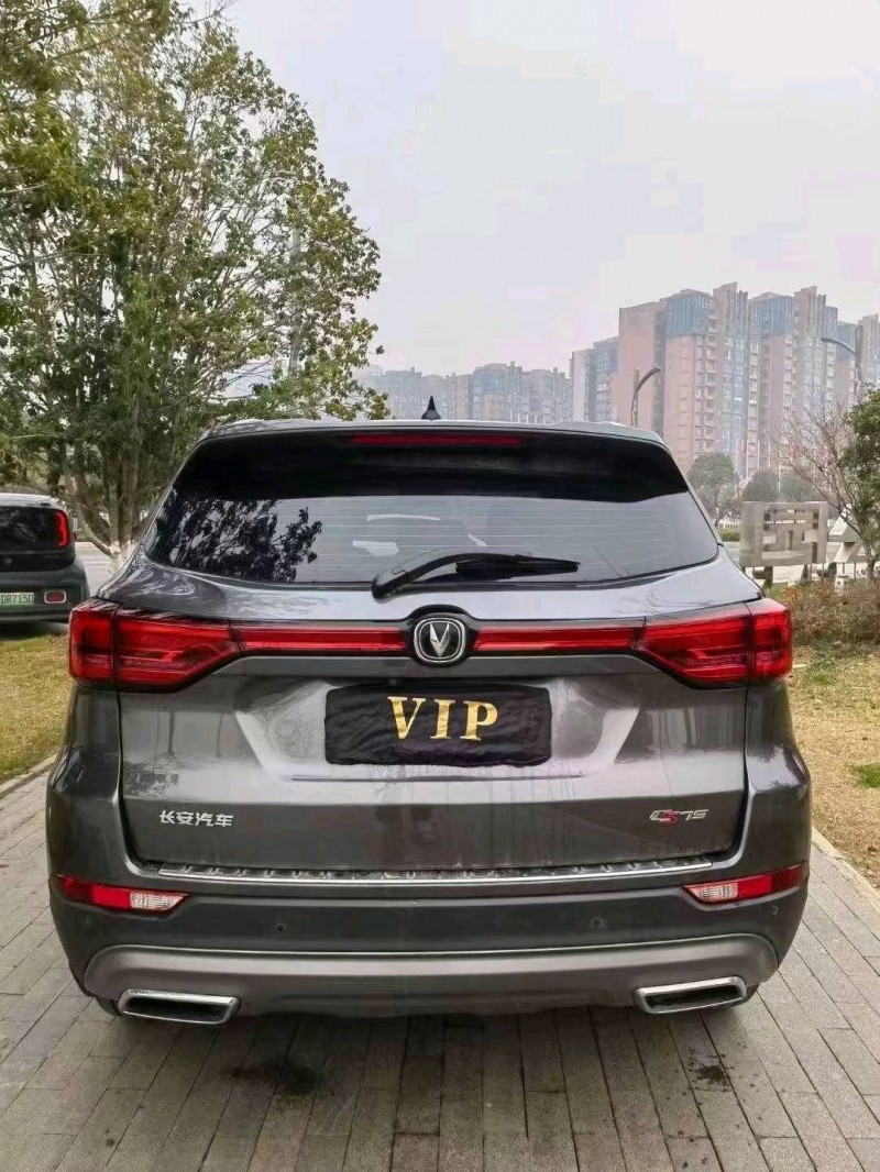鄂州22年長安汽車CS757