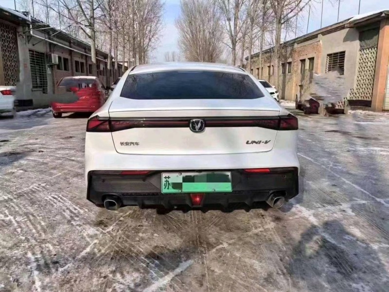 邯郸23年长安汽车UNI-V9