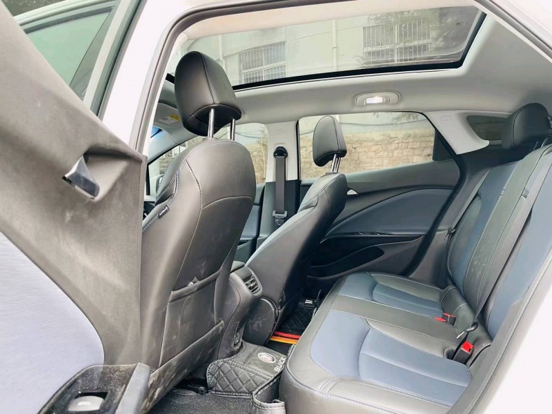 烟台23年别克微蓝4