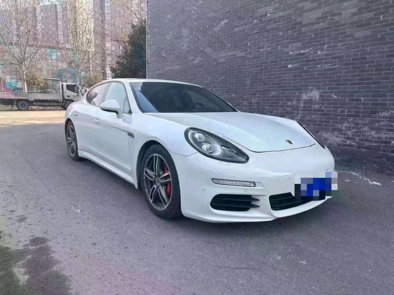 枣庄13年保时捷帕拉梅拉2