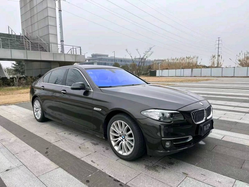 徐州17年宝马5系8
