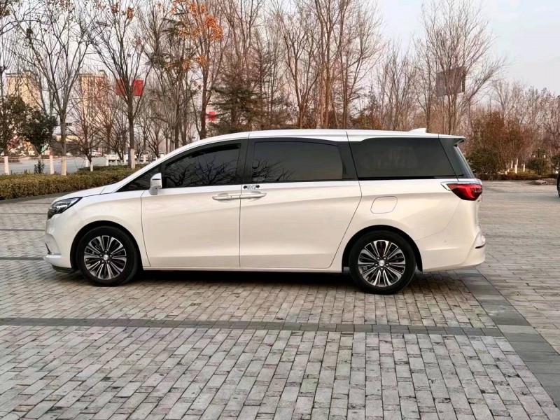 菏泽22年别克GL83