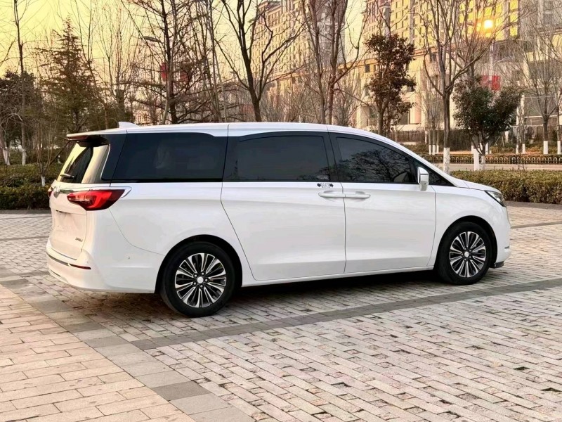 菏泽22年别克GL85