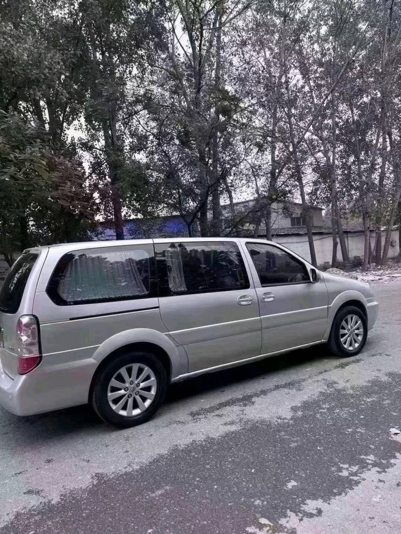 菏泽13年别克GL88