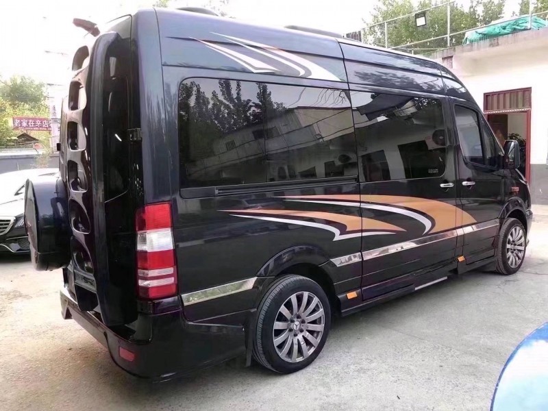 济宁14年奔驰斯宾特5