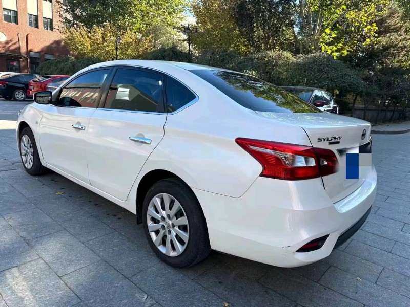 北京20年日产轩逸7