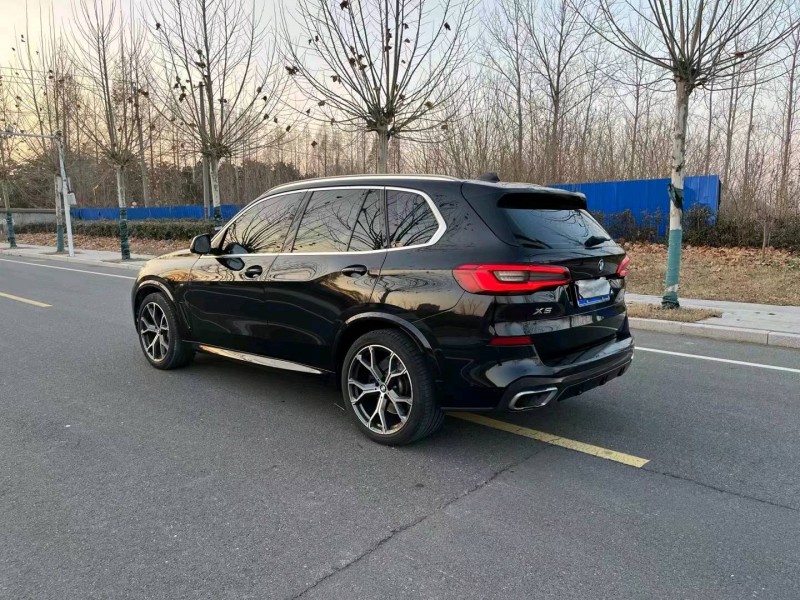 徐州19年宝马X57