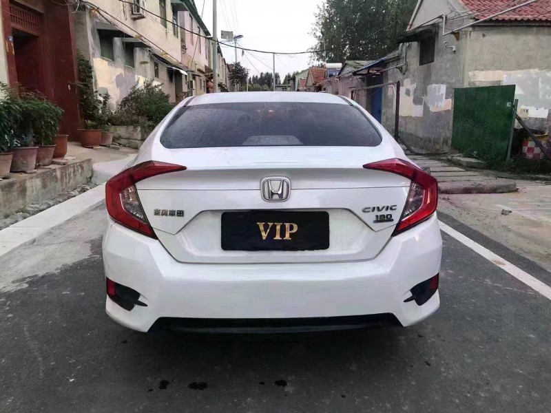 济宁18年本田思域9