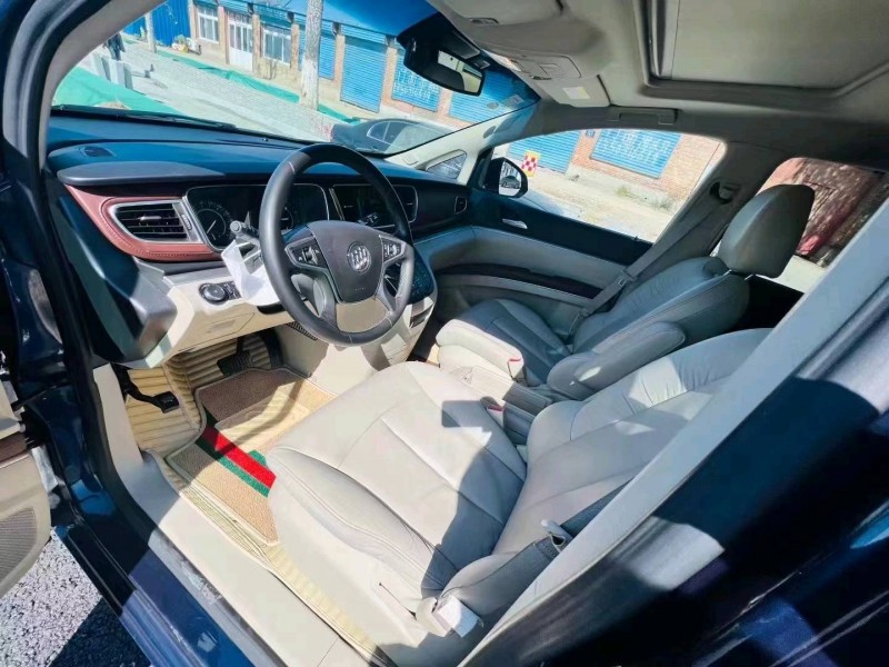 北京17年别克GL86