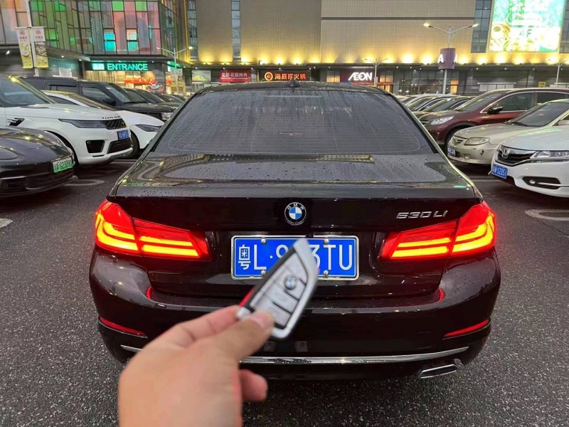 广州19年宝马5系9