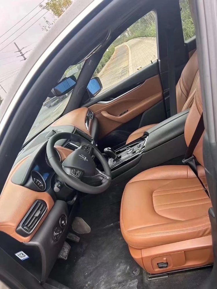 青岛18年玛莎拉蒂Levante7