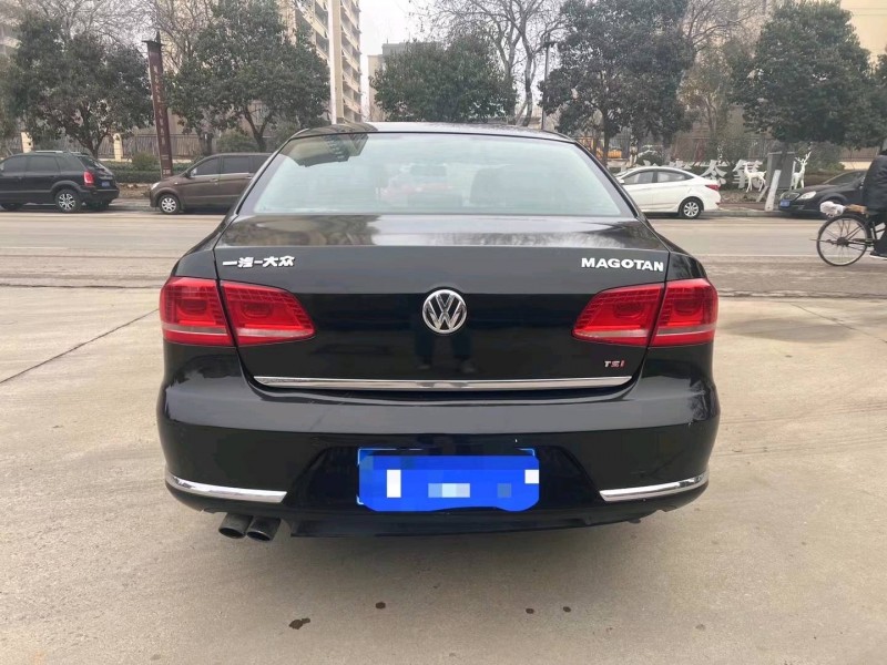 济宁15年大众迈腾9