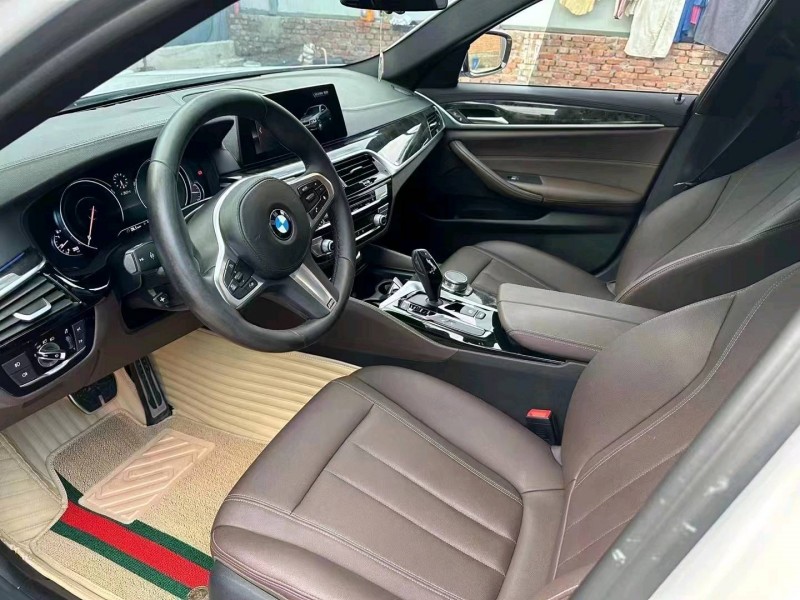 北京18年宝马5系4