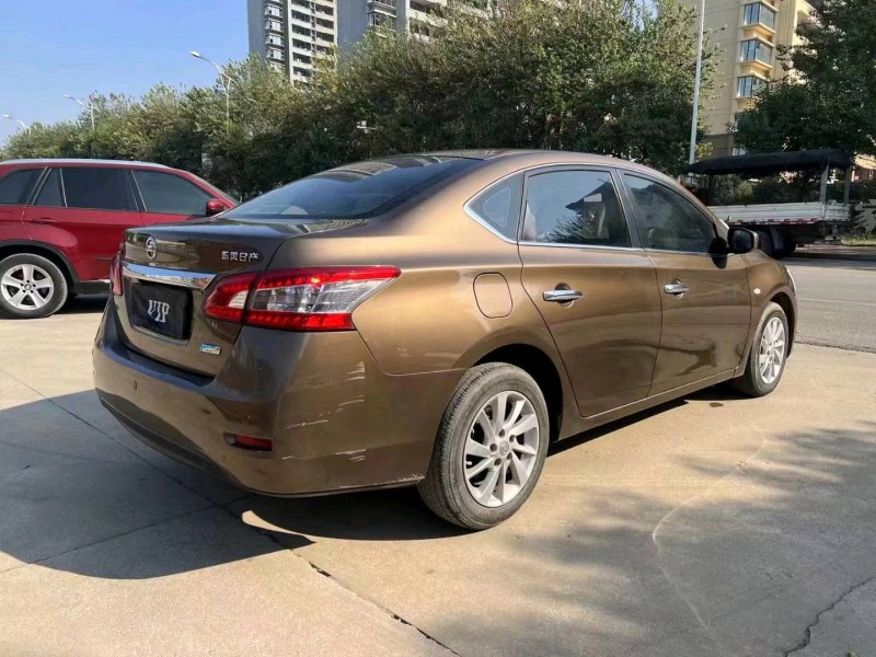 济宁14年日产轩逸7