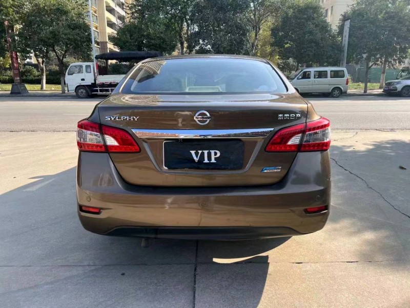 济宁14年日产轩逸9