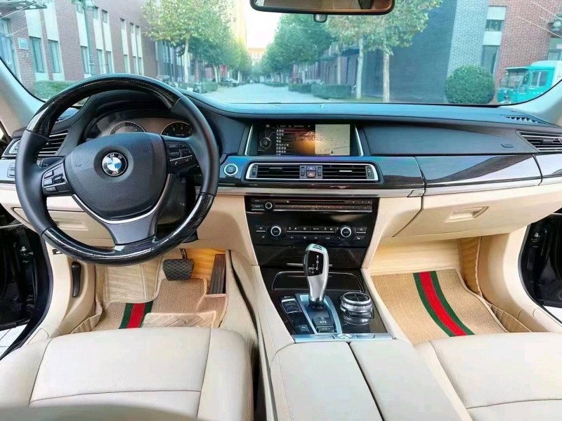 北京13年宝马7系4