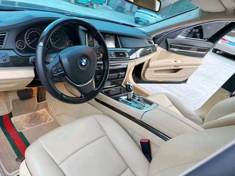 北京13年宝马7系6