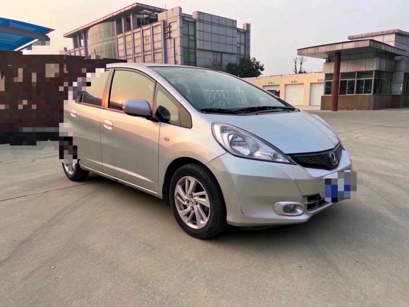 济宁14年本田飞度2