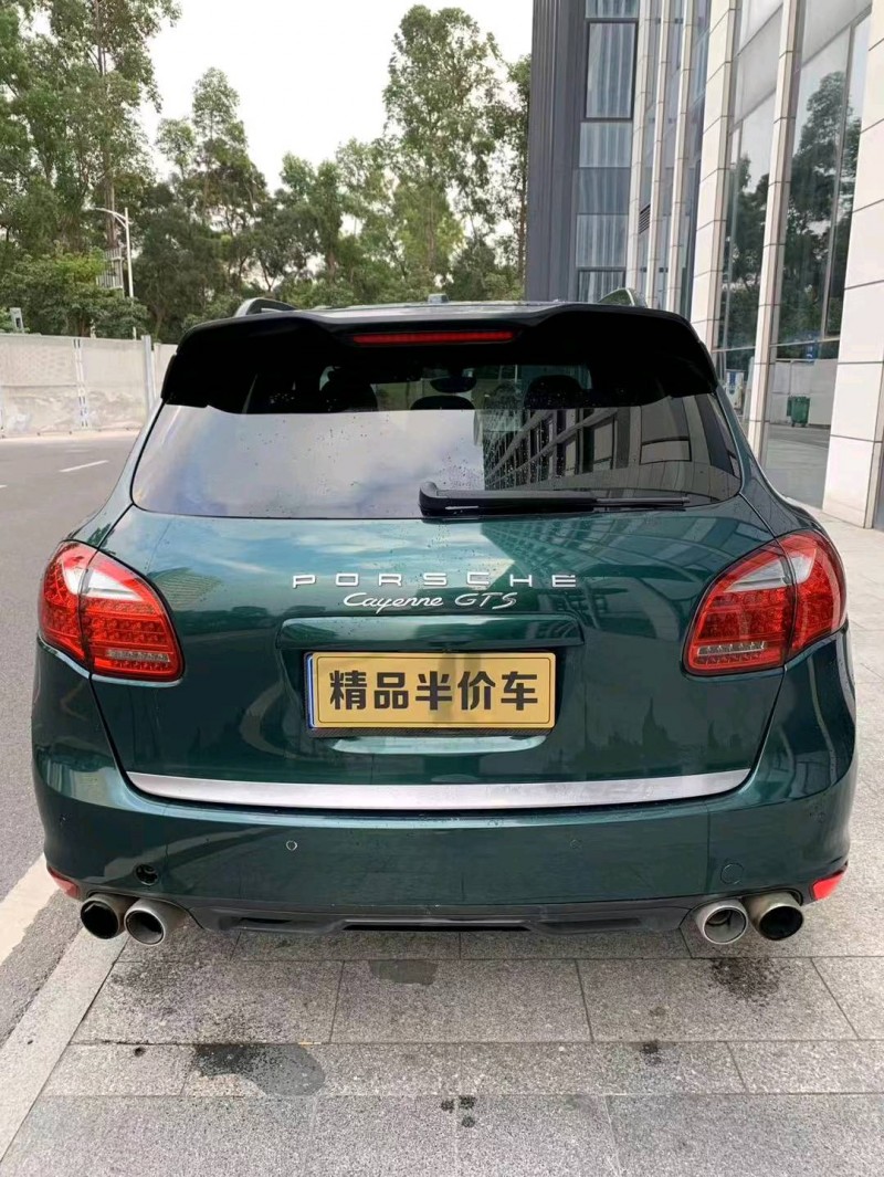 广州12年保时捷卡宴9