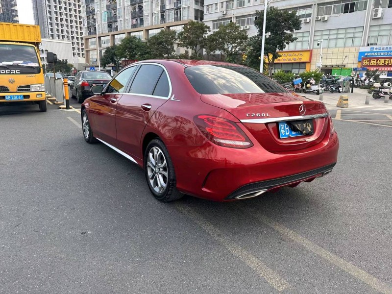 深圳16年奔驰C8